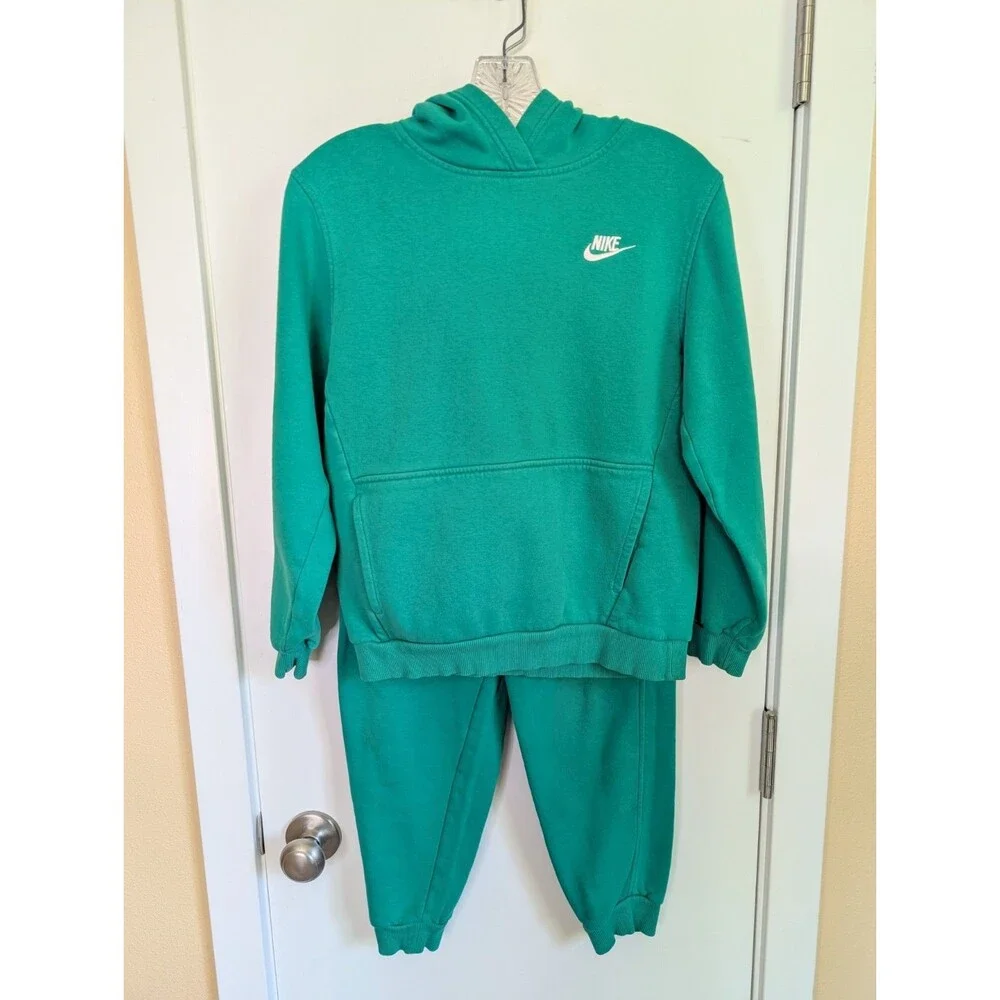 Nike Kids Sweat Suit Matching Set Girl's Large Green Back To School Swoosh Logo